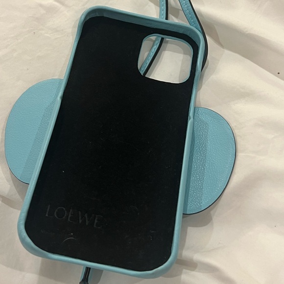 LOEWE iphone 12 elephant phone case with removable strap - Picture 3 of 4